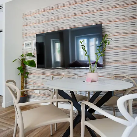 Yls Luxury 2 Apartman *